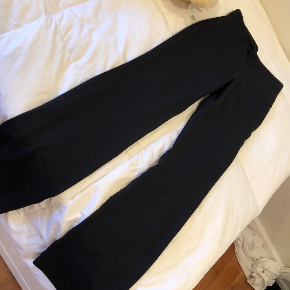 Black leggings boot cut